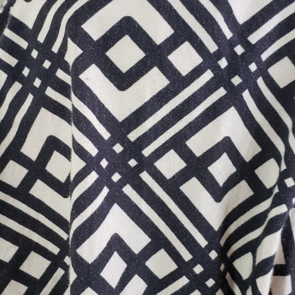 Alfani Petite Black and Ivory Button Down Shirt - Picture 2 of 4